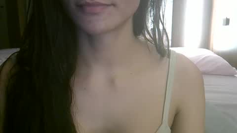 skinnykittencam online show from 25, 3, 2026