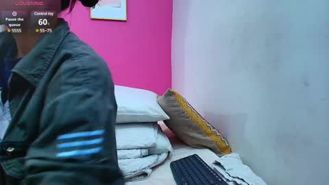 Snapshot of skinnyneighbour_ chatting on 17, 1, 2025 Karla online show from 17, 1, 2025