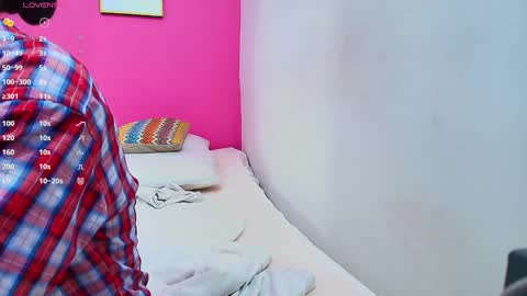 Snapshot of skinnyneighbour_ chatting on 21, 1, 2025 Karla online show from 21, 1, 2025