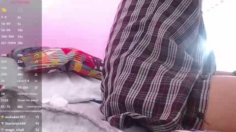 Snapshot of skinnyneighbour_ chatting on 22, 2, 2025 Karla online show from 22, 2, 2025