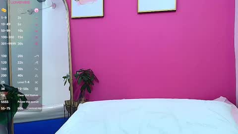 Snapshot of skinnyneighbour_ chatting on 27, 2, 2025 Karla online show from 27, 2, 2025