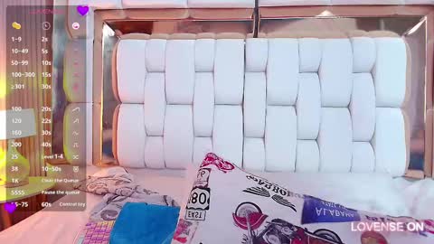 Snapshot of skinnyneighbour_ chatting on 7, 3, 2025 Karla online show from 7, 3, 2025