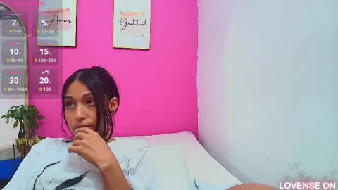 Snapshot of skinnyneighbour_ chatting on 11, 3, 2025 Karla online show from 11, 3, 2025