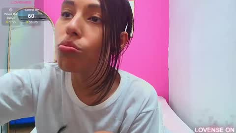 Snapshot of skinnyneighbour_ chatting on 11, 3, 2025 Karla online show from 11, 3, 2025