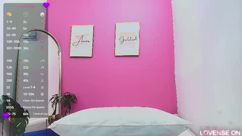 Snapshot of skinnyneighbour_ chatting on 12, 3, 2025 Karla online show from 12, 3, 2025