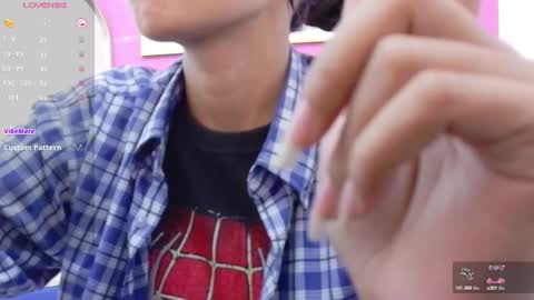 Snapshot of skinnyneighbour_ chatting on 27, 9, 2025 Karla online show from 27, 9, 2025