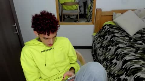 skinnypipe15 online show from 18, 10, 2025