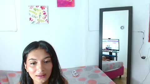 Snapshot of skinnyy_andtight chatting on 23, 1, 2025 Alexa online show from 23, 1, 2025