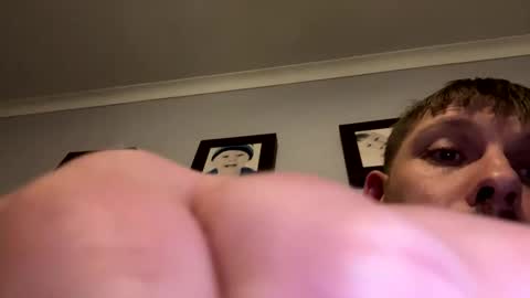 Snapshot of skuzzy25 chatting on 2, 3, 2025 skuzzy25 online show from 2, 3, 2025