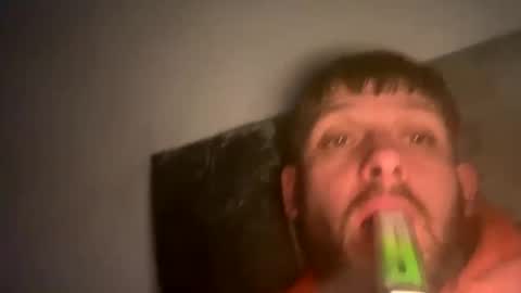 Snapshot of skuzzy25 chatting on 4, 3, 2025 skuzzy25 online show from 4, 3, 2025