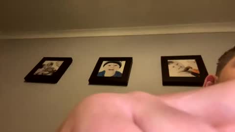 Snapshot of skuzzy25 chatting on 5, 3, 2025 skuzzy25 online show from 5, 3, 2025