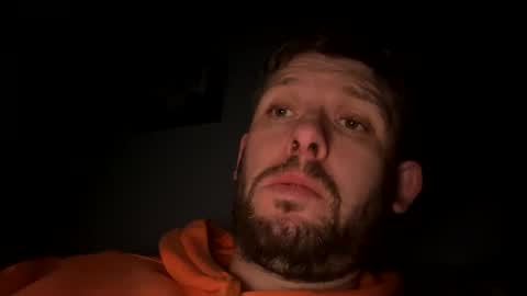 Snapshot of skuzzy25 chatting on 8, 3, 2025 skuzzy25 online show from 8, 3, 2025