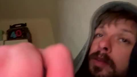 Snapshot of skuzzy25 chatting on 18, 10, 2025 skuzzy25 online show from 18, 10, 2025