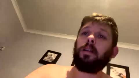 Snapshot of skuzzy25 chatting on 23, 10, 2025 skuzzy25 online show from 23, 10, 2025