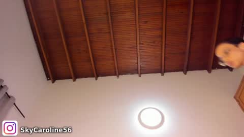 Sky Caroline online show from 26, 2, 2025