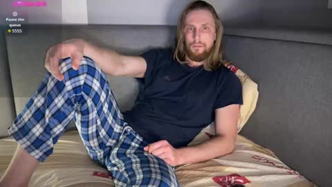 sky_guy25 online show from 24, 2, 2026