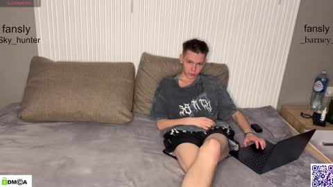 Snapshot of sky_hunter chatting on 13, 11, 2025 sky_hunter online show from 13, 11, 2025