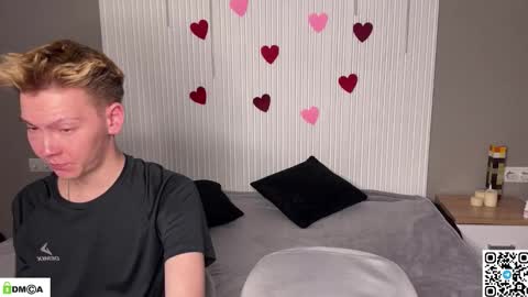 Snapshot of sky_hunter chatting on 15, 2, 2026 sky_hunter online show from 15, 2, 2026