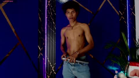Snapshot of sky_walkerss chatting on 29, 3, 2026 sky_walkerss online show from 29, 3, 2026