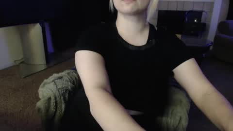 SKYLE   online show from 17, 1, 2025