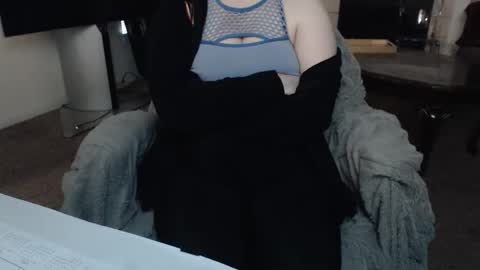 SKYLE   online show from 24, 10, 2025