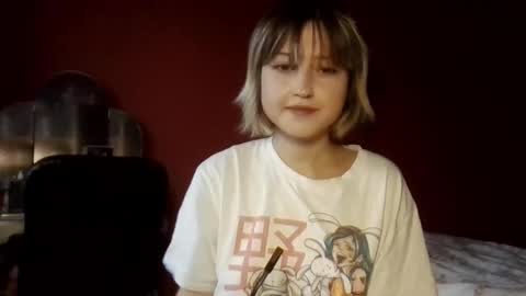 Snapshot of skylaporter1 chatting on 25, 11, 2025 your little angel Masha online show from 25, 11, 2025