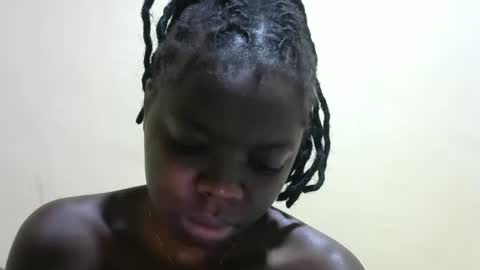 Snapshot of skylar2544 chatting on 15, 12, 2025 skylar2544 online show from 15, 12, 2025