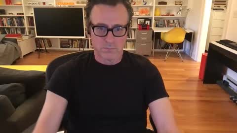 Snapshot of skyline3371 chatting on 12, 9, 2025 Skyline3371 online show from 12, 9, 2025