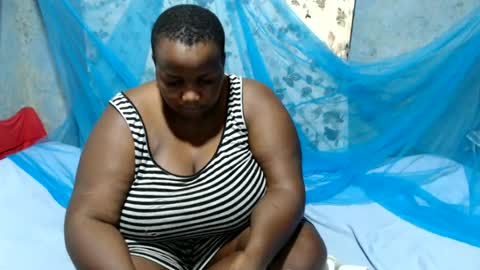 Snapshot of skylla07 chatting on 4, 7, 2026 sheliah online show from 4, 7, 2026