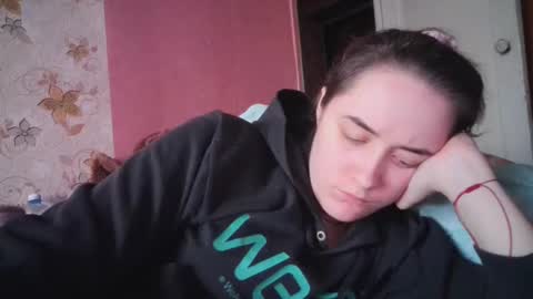 skyressie333 online show from 19, 12, 2024