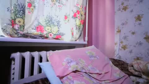 skyressie333 online show from 18, 1, 2025