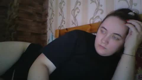 skyressie333 online show from 27, 2, 2026