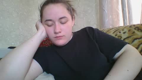 skyressie333 online show from 25, 4, 2026