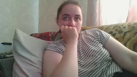 Snapshot of skyressie333 chatting on 8, 5, 2026 skyressie333 online show from 8, 5, 2026