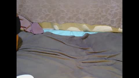 slim_girl01 online show from 15, 1, 2026