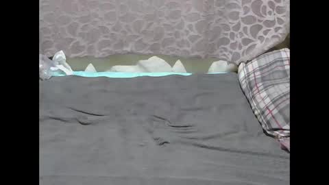 slim_girl01 online show from 7, 2, 2026