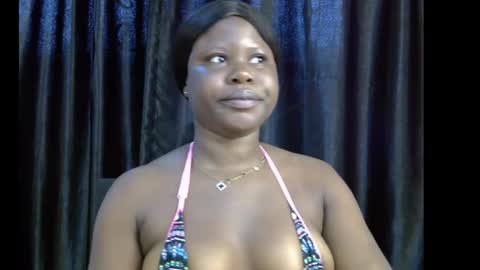 Snapshot of slim_thick12 chatting on 13, 11, 2025 Tems online show from 13, 11, 2025