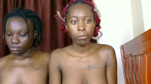 Snapshot of slimdoll2 chatting on 25, 7, 2026 slimdoll2 online show from 25, 7, 2026