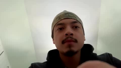 Snapshot of slimjayys chatting on 10, 4, 2026 slimjayys online show from 10, 4, 2026