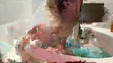 slipperysav online show from 20, 10, 2025