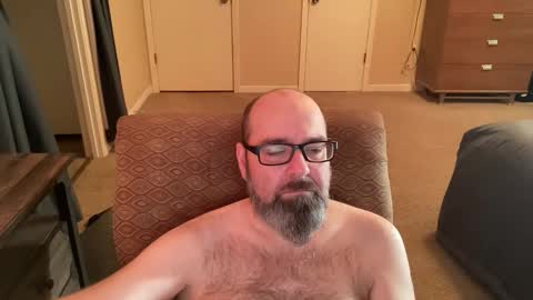 slut online show from 4, 6, 2026