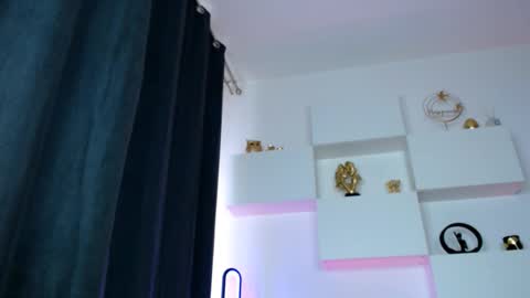 Snapshot of slut_tattoogirl chatting on 25, 2, 2026 Ariana online show from 25, 2, 2026