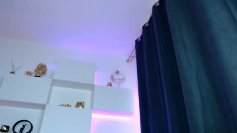 Ariana online show from 15, 4, 2026