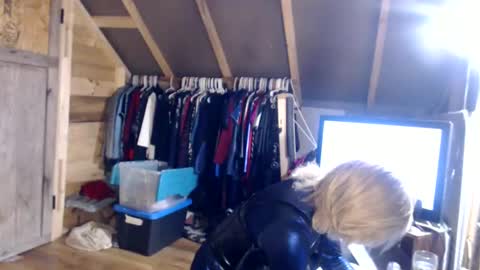 slutjennifertransxx online show from 24, 5, 2026