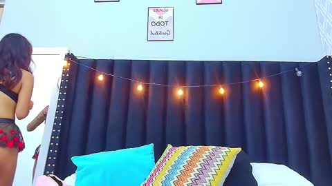 Snapshot of slutlittlecamila chatting on 12, 2, 2025 CAMILA  online show from 12, 2, 2025