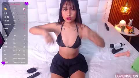 Snapshot of slutlittlecamila chatting on 11, 3, 2025 CAMILA  online show from 11, 3, 2025