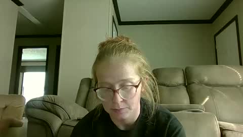 Snapshot of slutty_redhead3 chatting on 22, 9, 2025 Slutty redhead3 online show from 22, 9, 2025