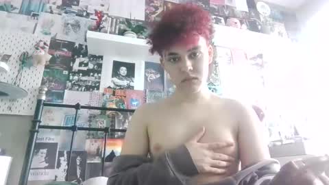 Snapshot of sluttyfemtwinky chatting on 19, 2, 2026 sluttyfemtwinky online show from 19, 2, 2026