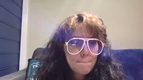 Snapshot of sluttylittlexxx chatting on 27, 11, 2025 SluttyLittleXXX online show from 27, 11, 2025