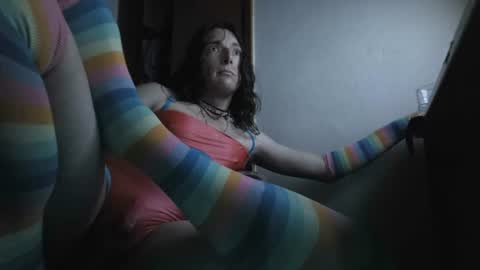 sluttywolfboi online show from 19, 7, 2026